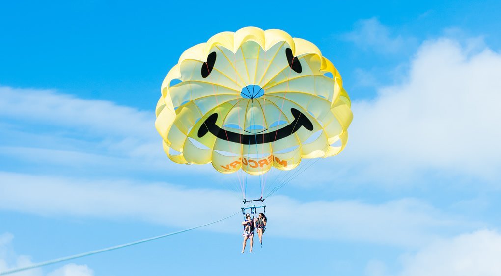 パラセーリング