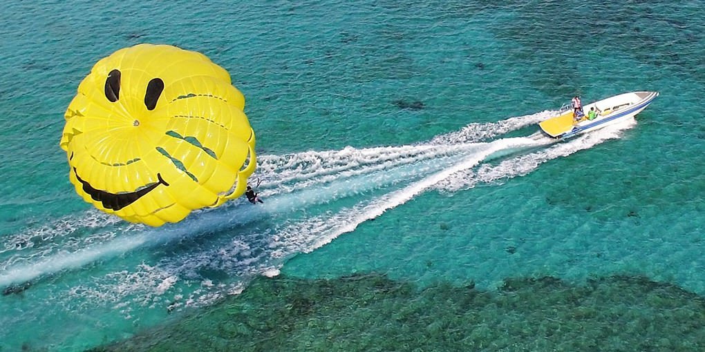 パラセーリング